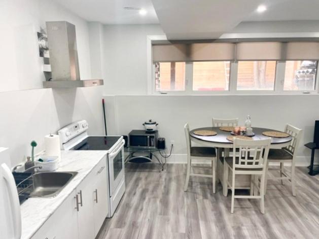 Scarborough New 2-Bedroom Basement 多伦多 外观 照片
